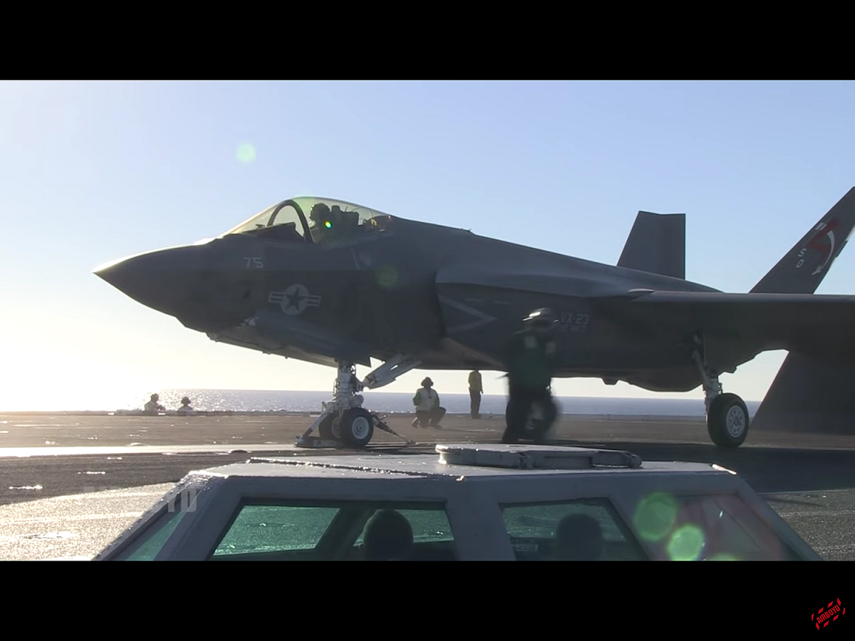 新加坡國防部近期宣佈，F-35是取代新加坡F-16戰機的最佳選擇。但美國之音今（29）日報導，更多的F-35先進戰機進入亞洲將導致中國的惱怒。 圖：翻攝自Youtube