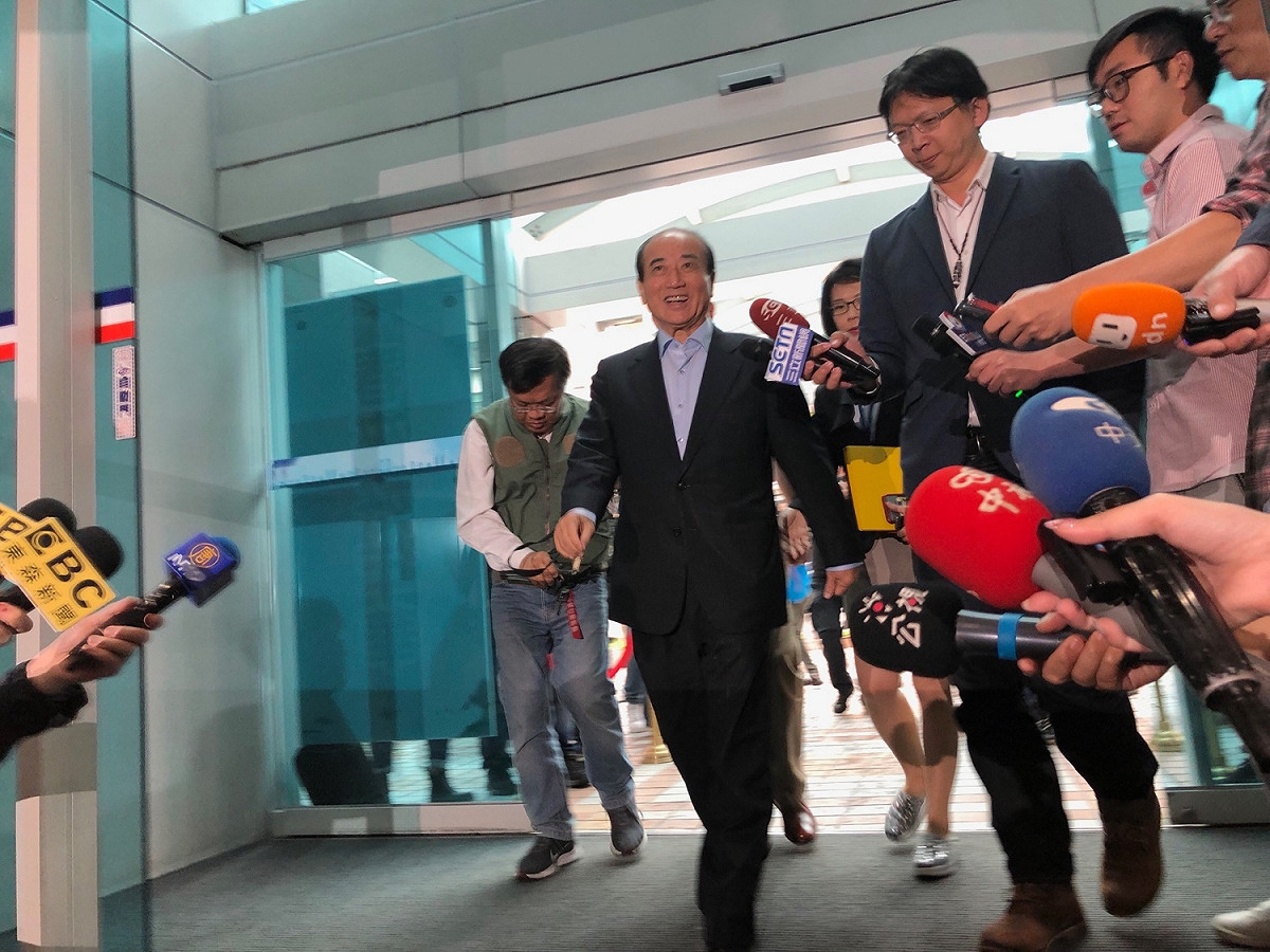 前立法院長王金平今天上午到黨中央與黨主席吳敦義會面。 圖：趙婉淳／攝