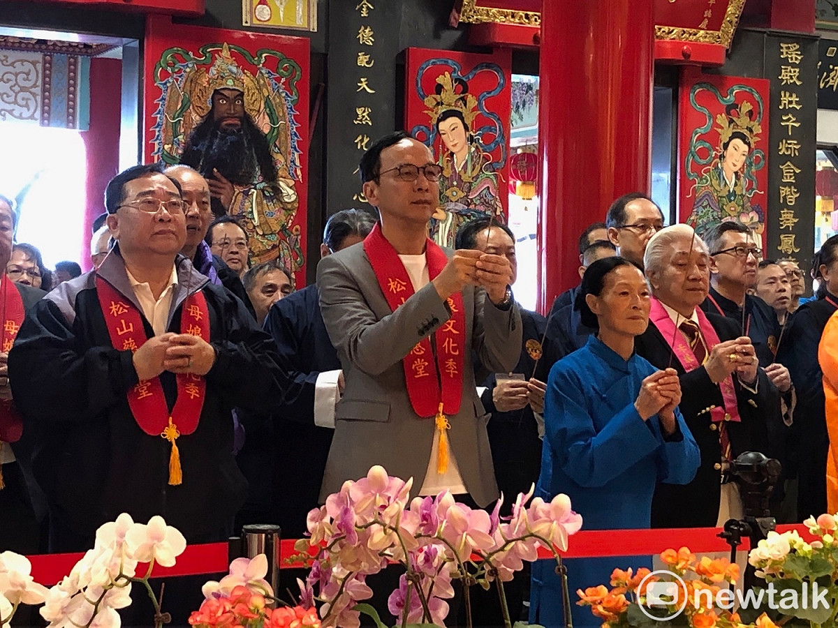 前新北市長朱立倫上午出席2019台北母娘文化季保民遶境嘉年華。 圖：趙婉淳／攝