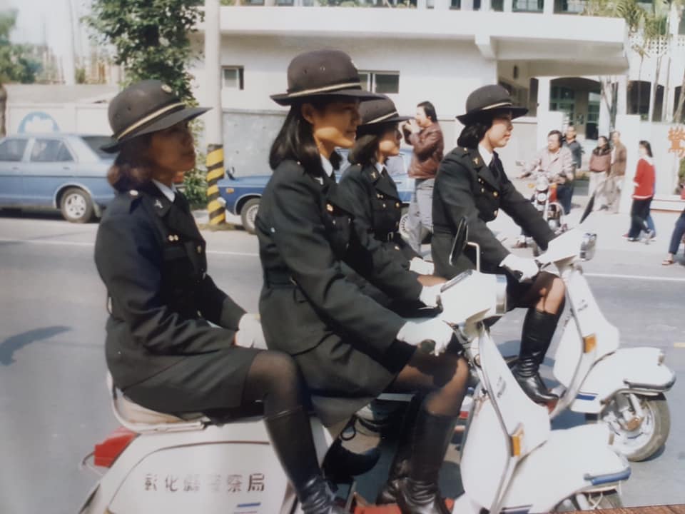 早年女警的交通工具與男警不同。 台中市交通大隊/提供
