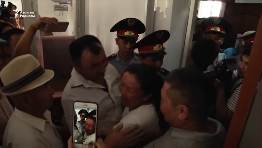 薩吾提拜去年逃離營區與家人團聚。