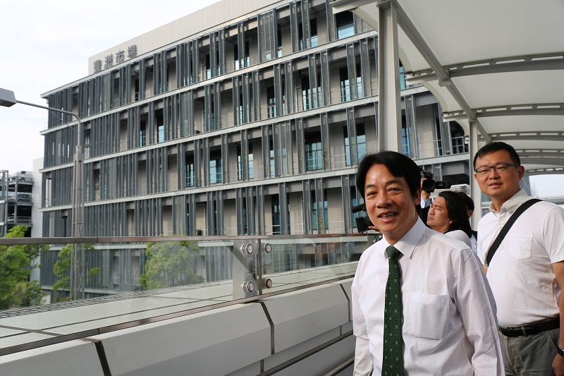 行政院前院長賴清德前往東京豐洲市場參觀。 圖/賴辦提供