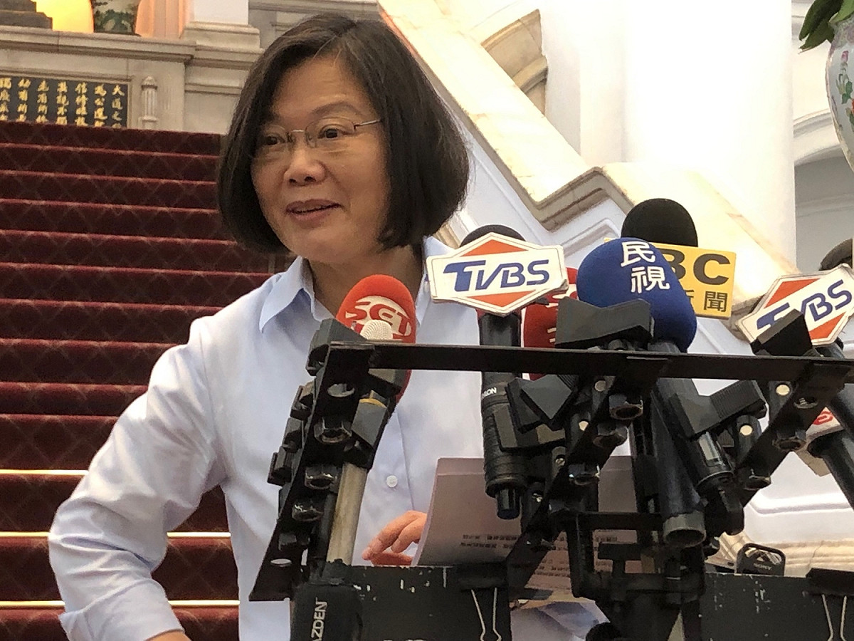 蔡英文總統上午接見「第十四屆 COLLEGE HIGH 全國制霸活動冠軍隊伍」。 圖：趙婉淳／攝