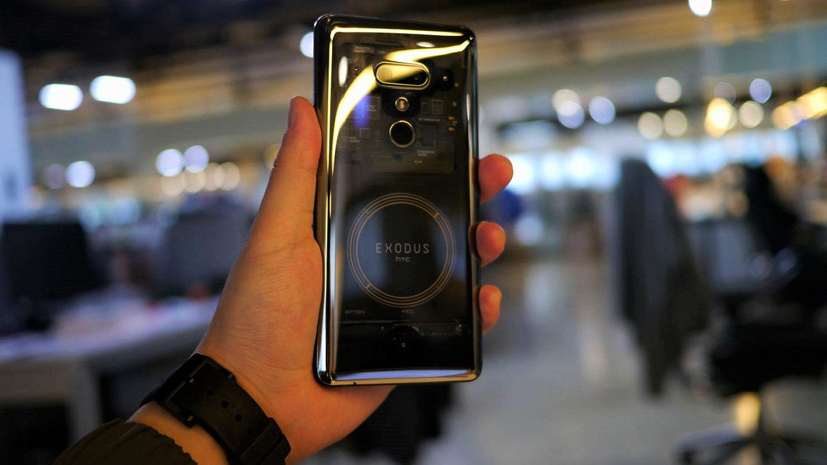 HTC（宏達電）今（12）日發表全新EXODUS 1s 區塊鏈智慧手機 圖：HTC/提供