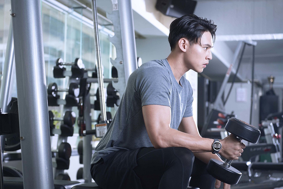 Garmin vivolife悠遊智慧腕錶同樣有健康監測功能。 圖：Garmin提供