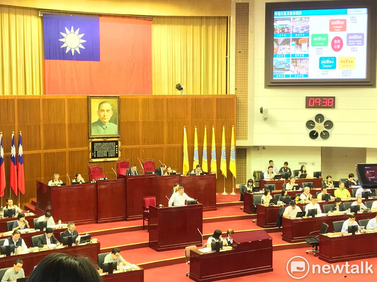 台北市長柯文哲赴北市議會備質詢。 圖：周煊惠 ／攝