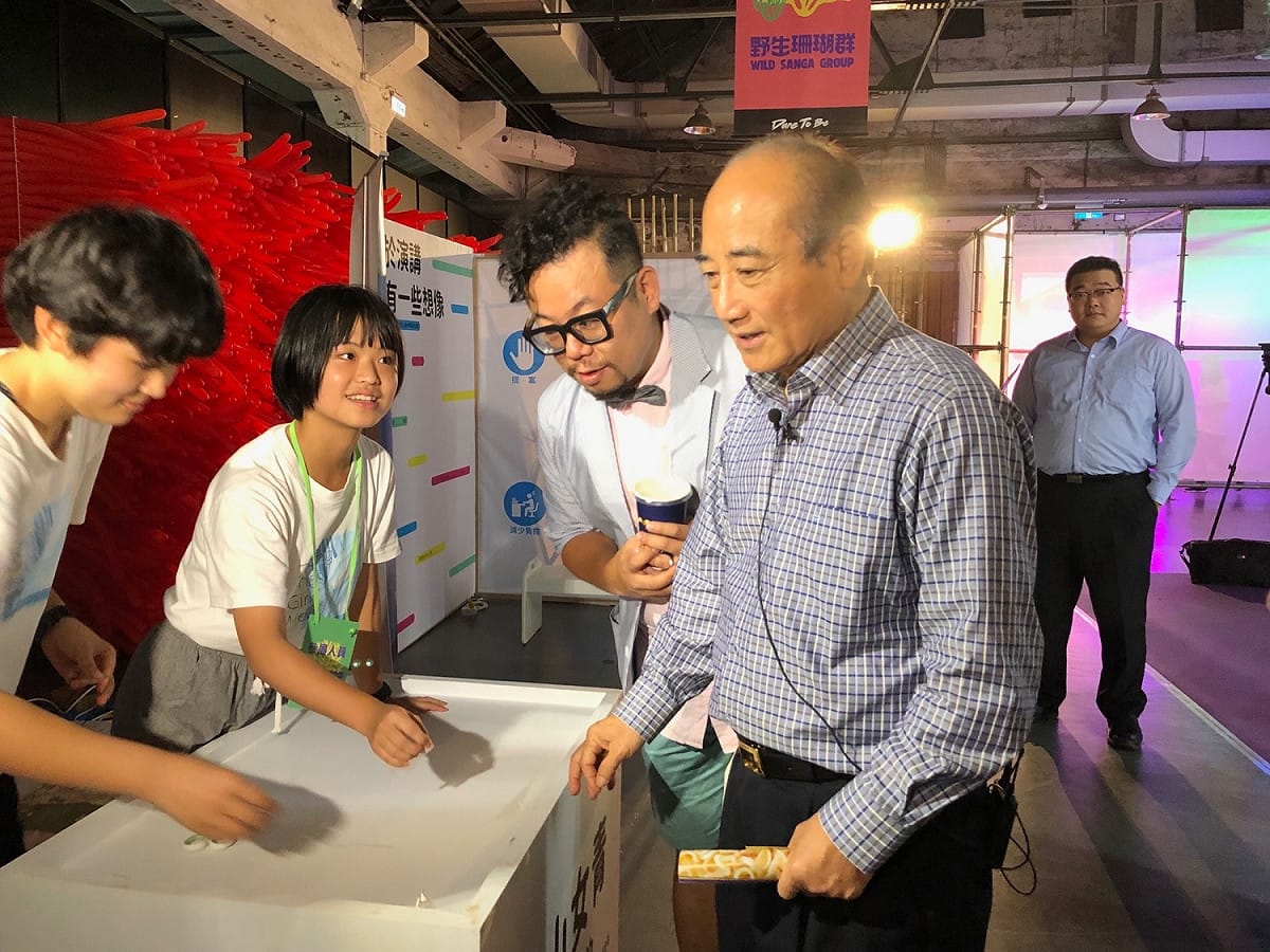 爭取國民黨總統提名的前立法院長王金平上午到華山參訪ZA SHARE Youth 雜學青多元學習博覽會。 圖：趙婉淳／攝