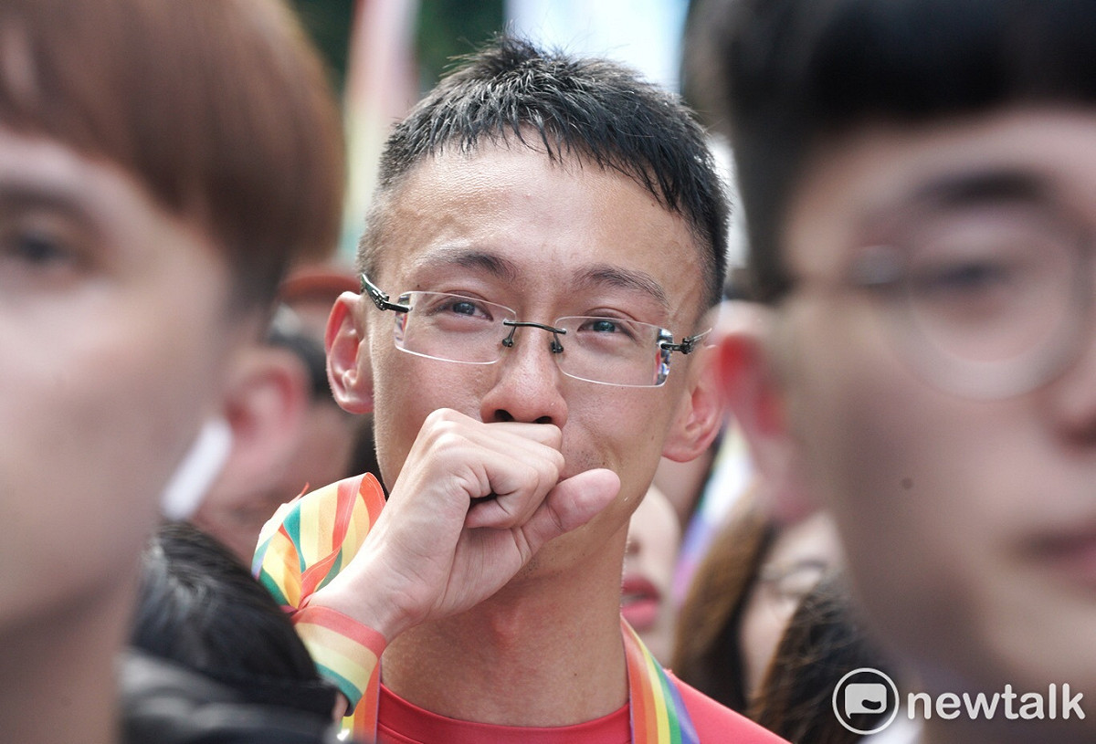 挺同支持者激動眼眶泛淚。 圖：張良一 / 攝