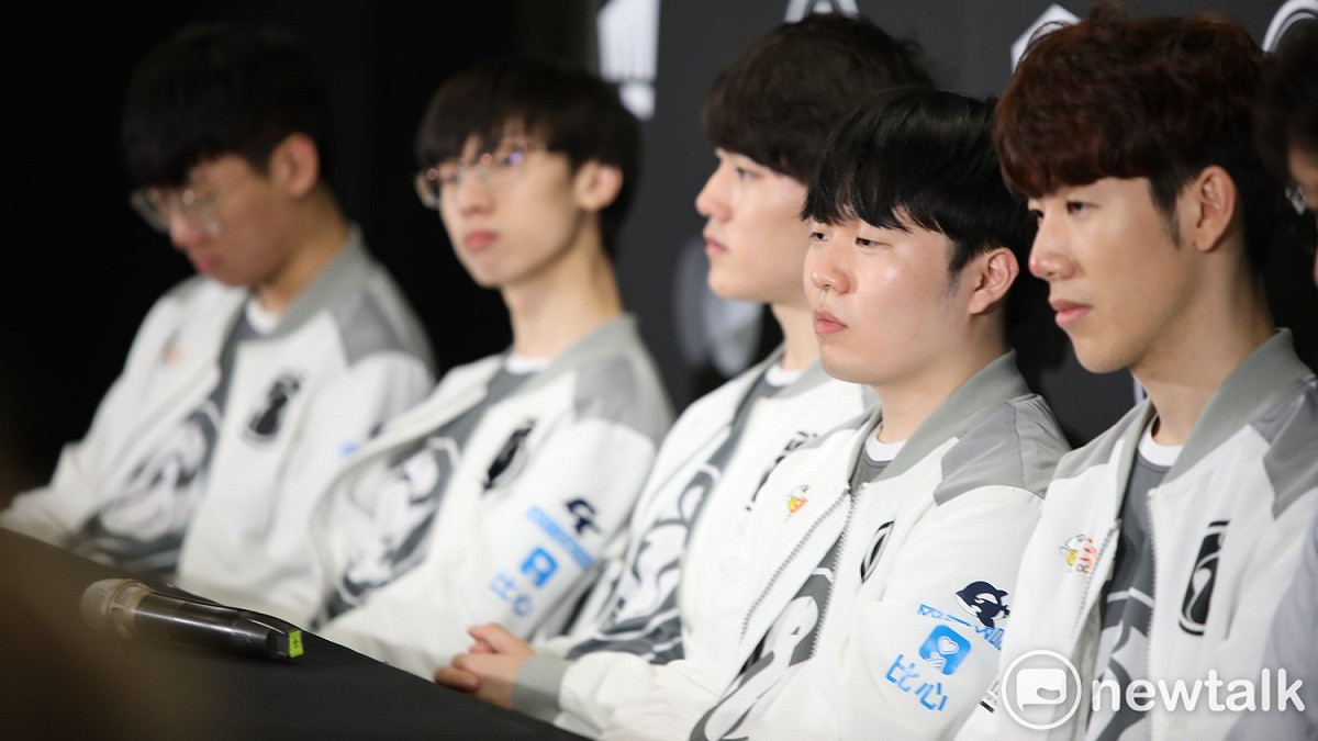 被視為最有冠軍相的LPL代表隊伍 Invictus Gaming（iG）在淘汰賽階段便出局 圖：蔡幸秀/攝