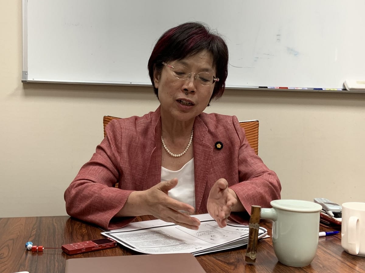 同婚專法第一天上路，尤美女點出法律的問題。 圖:陳佩君/攝