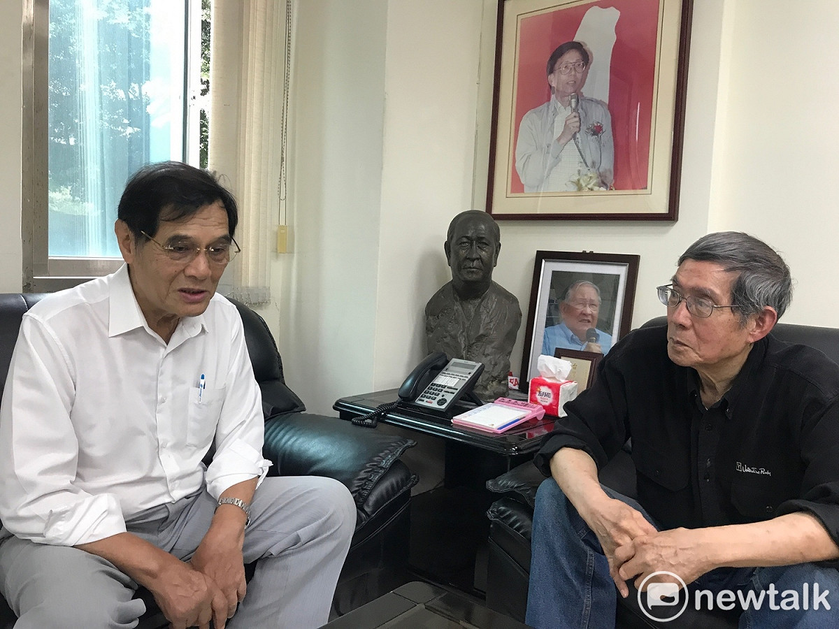台獨聯盟主席陳南天（左）與民主亞洲基金會會長洪哲勝（右）對談。 圖/朱蒲青攝