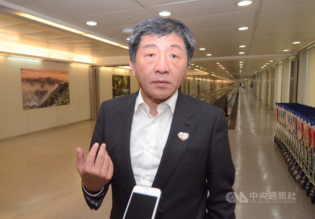 衛福部長陳時中25日清晨從歐洲返台，他表示，在外交部、僑委會努力下，台灣在世界衛生大會期間的全球聲量有更大提升。 圖/中央社