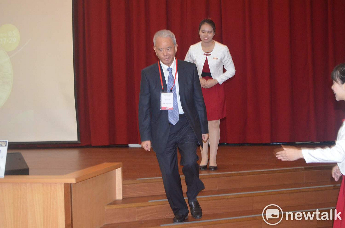 頂新集團董事長魏應充今天現身嘉義市，出席一場水文化研討會。 圖：蔡坤龍/攝(資料照片)