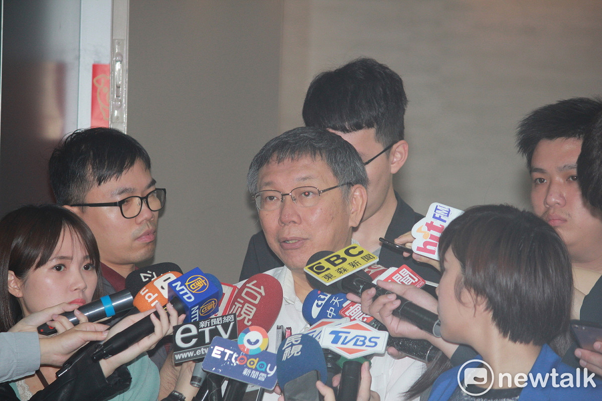 台北市長柯文哲改口對於參選2020「舉棋不定」，柯直言，如果現任總統蔡英文就做得很好，其實也不用做得很好，但只要支持度有40%，「今天什麼事情都沒有」。 圖：周煊惠 ／攝