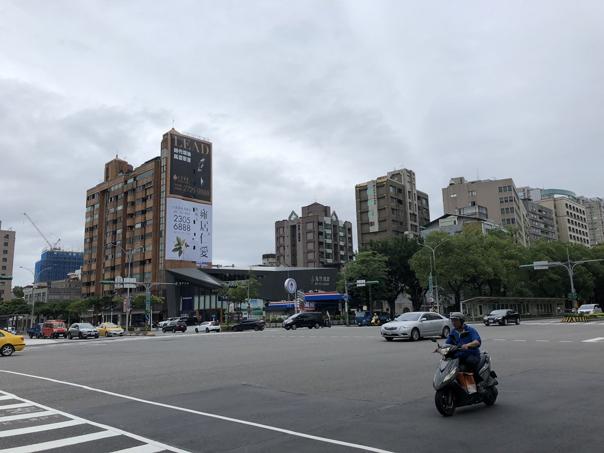 中央氣象局指出，今（29）日北部降雨趨緩。 圖：葉宜哲／攝