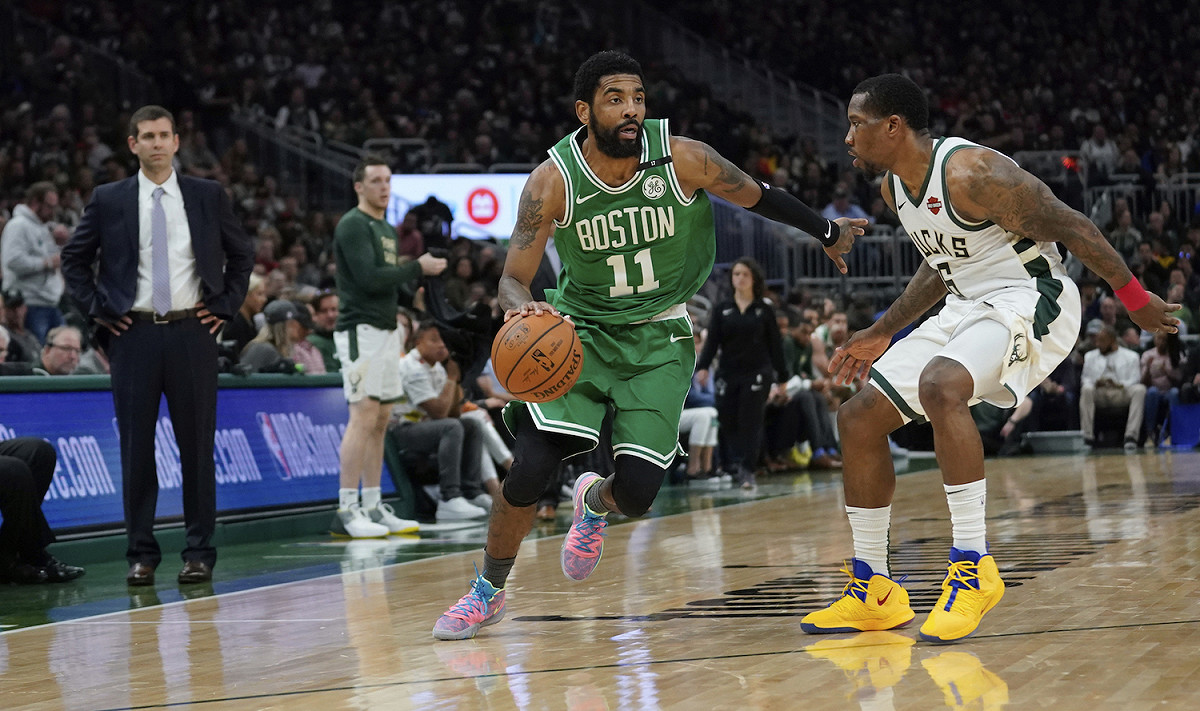 Kyrie Irving(中)。 圖／美聯社／達志影像