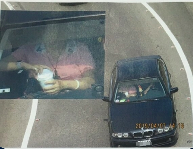 就是這張違規罰單照，因寄到車主家中被太太發現「這個女人不是我」，讓車主太太氣得和先生冷戰引發家庭糾紛。 圖：桃園市議員黃婉如/提供