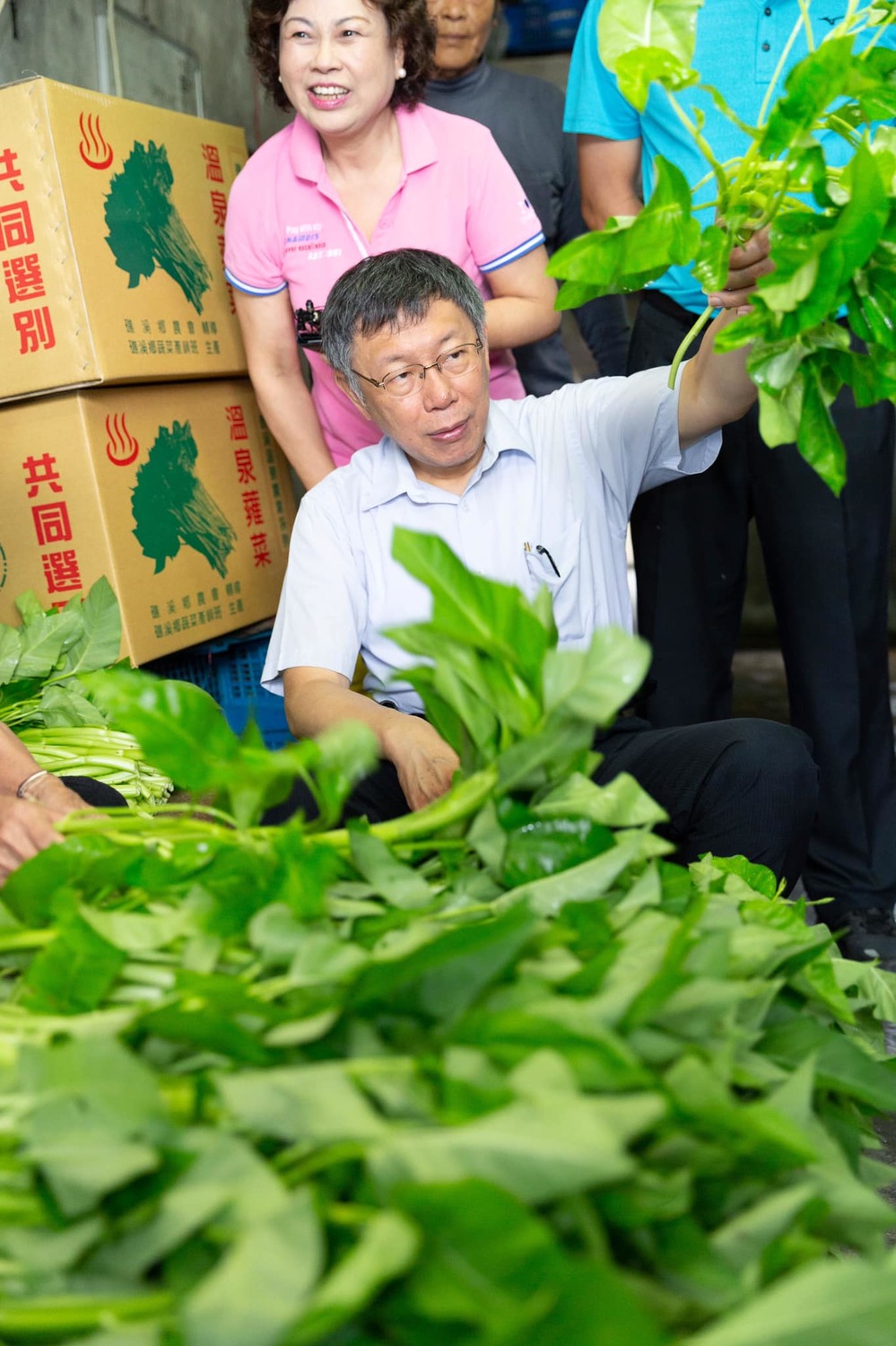 台北市長柯文哲赴宜蘭縣礁溪鄉，體驗農家樂。 圖：取自「柯粉俱樂部」臉書粉絲專頁