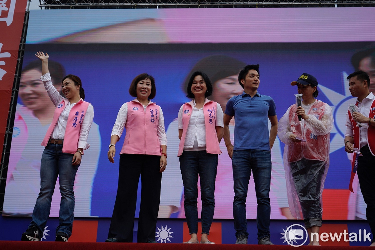 藍委李彥秀（左起）、呂玉玲、柯志恩、蔣萬安、藍議員王鴻薇。 圖：張良一 / 攝