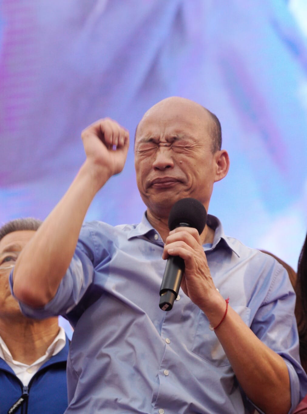 韓國瑜痛批民進黨執政太差，並正式宣布，他準備承擔任何重要職務，「為了中華民國，不惜粉身碎骨」。 圖/張良一攝