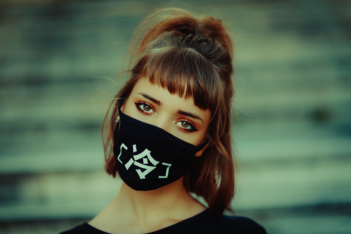台灣人為何喜歡戴口罩？原因曝光：2003 年是關鍵。 示意圖／取自unsplash