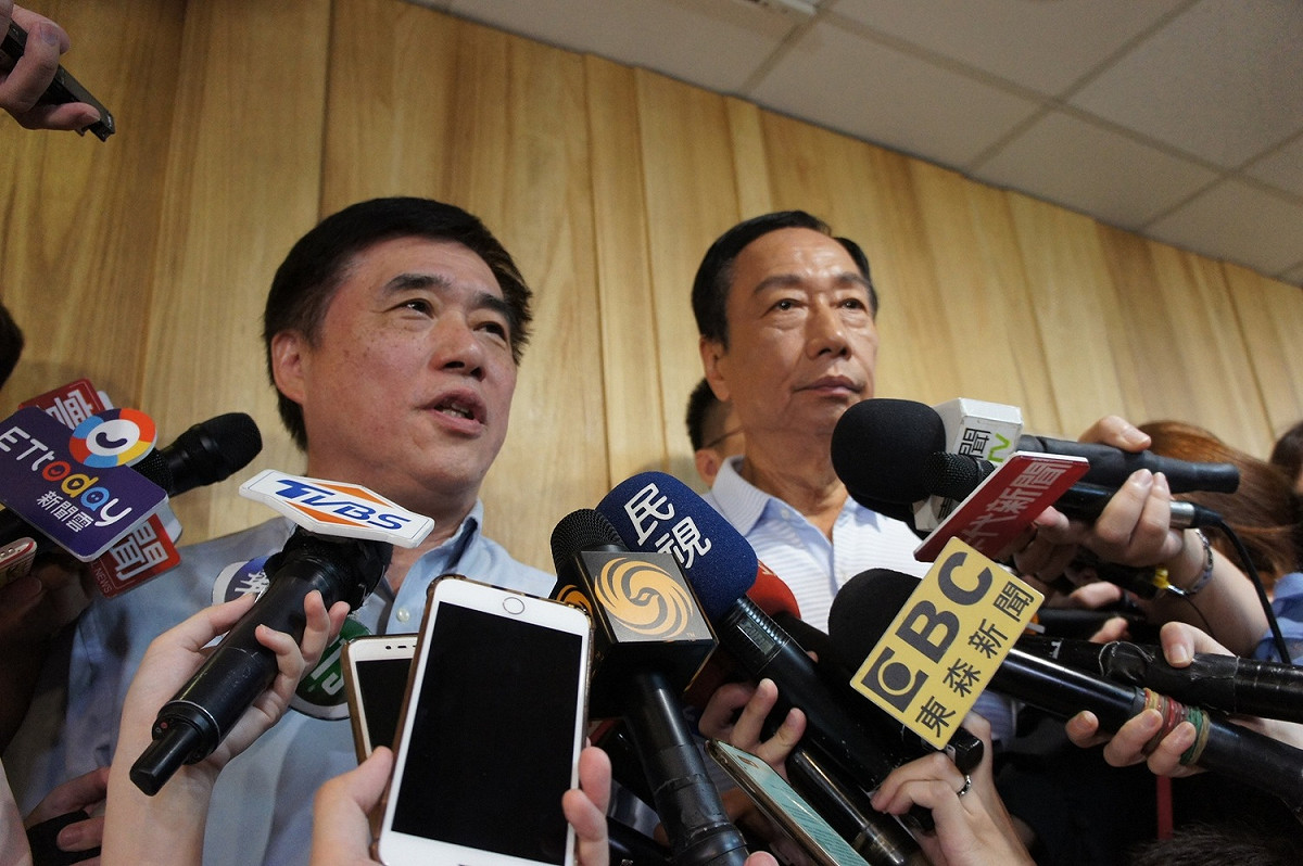 國民黨5人小組明將針對國民黨總統初選，先後拜會前新北市長朱立倫與鴻海董事長郭台銘。 圖 : 黃建豪/攝