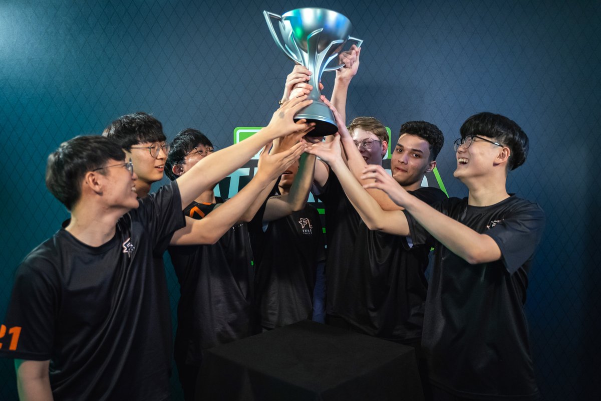 Fusion University奪歐美交鋒賽冠軍，下一賽季將轉戰韓國賽區。 圖：翻攝自Overwatch Path to Pro Twitter