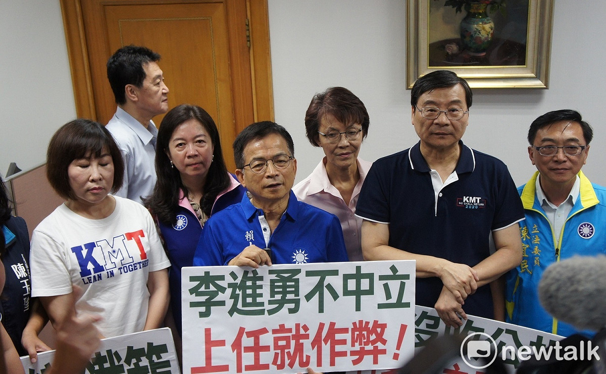 國民黨團首次拜會中選會主委李進勇，但意外撲空。 圖：黃建豪/攝