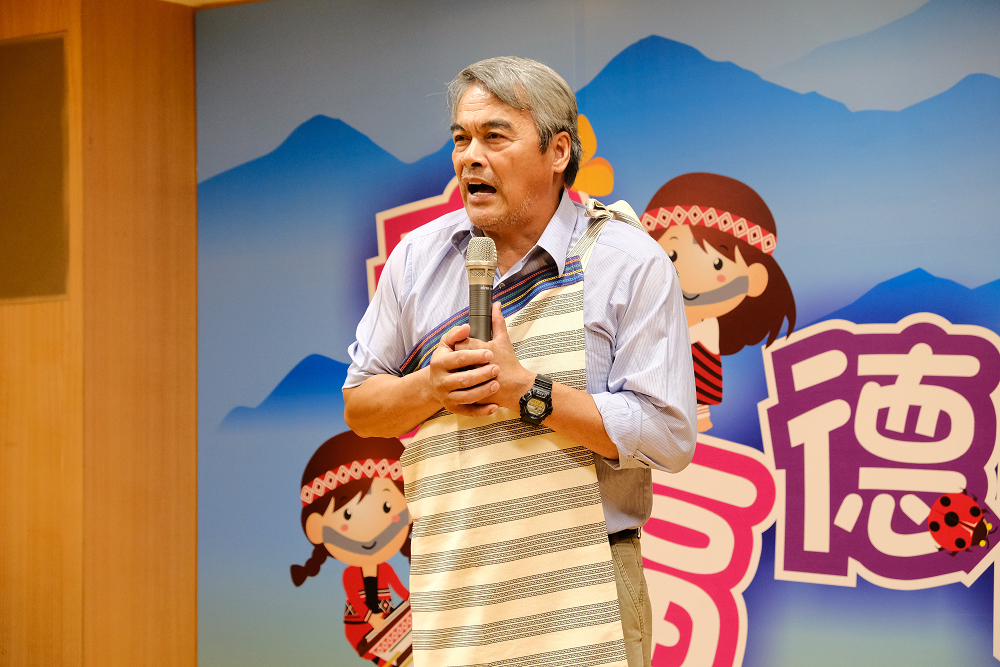 林慶台牧師吟唱泰雅古調，歌聲嘹亮驚艷全場。 圖：謝佳真／攝