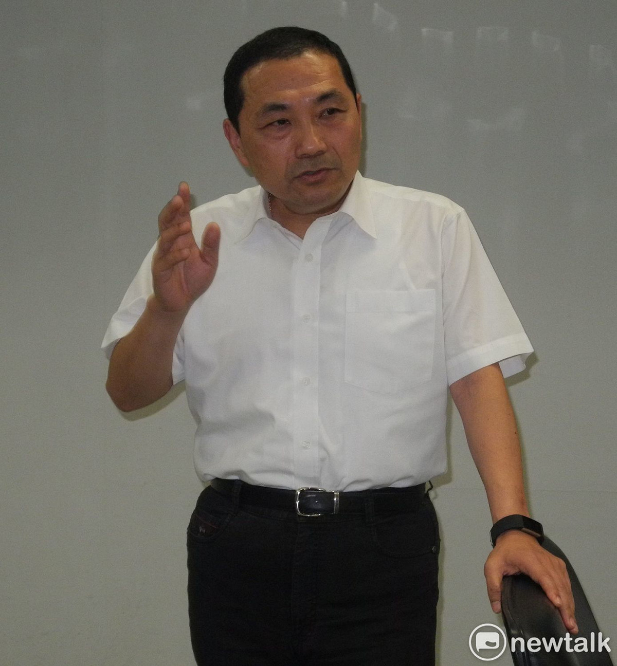 新北市長侯友宜。圖為今年6月11日主動出席市府記者會，宣布撤換淡水警分局長陳良德。 圖：王峻昌/攝(資料照片)