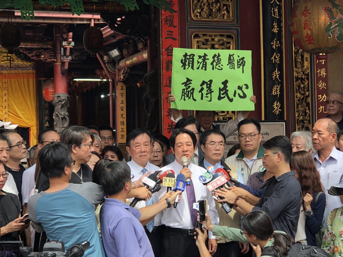 賴清德於台南市台灣首廟天壇致詞畫面。 圖：黃博郎/攝