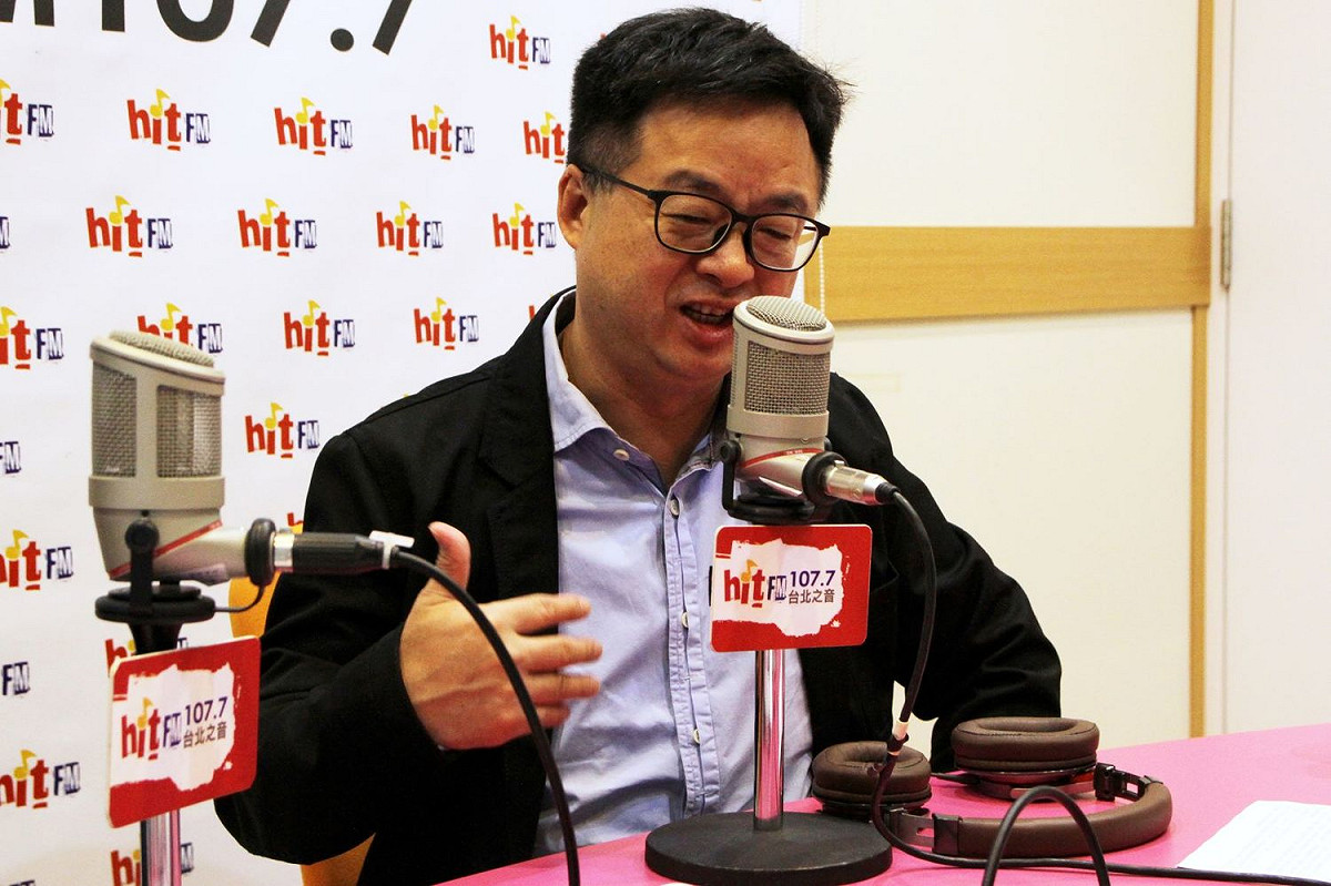 羅文嘉指出，賴清德當時便表示蔡總統和民進黨需要這場初選，因為初選才能整合，療癒去年1124敗選創傷。 圖：Hit Fm《周玉蔻嗆新聞》提供