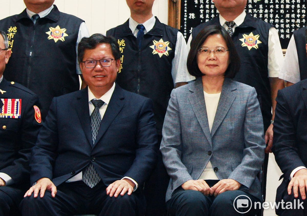 鄭文燦說，他支持蔡總統是從他擔任市長就開始，一路走來，自己的立場「其實是蠻一致的。」 圖：林昀真／攝