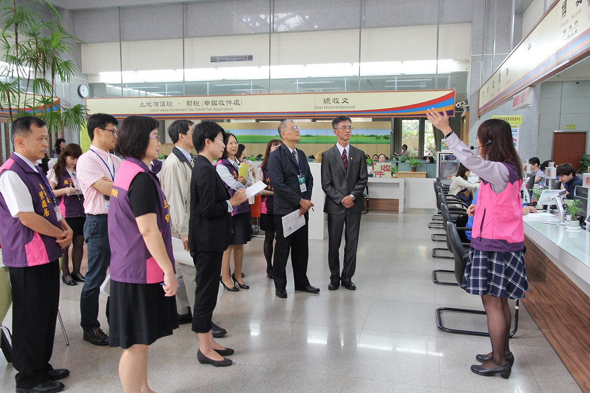 台中市地稅局獲得政府服務獎。 圖 : 台中市政府/提供