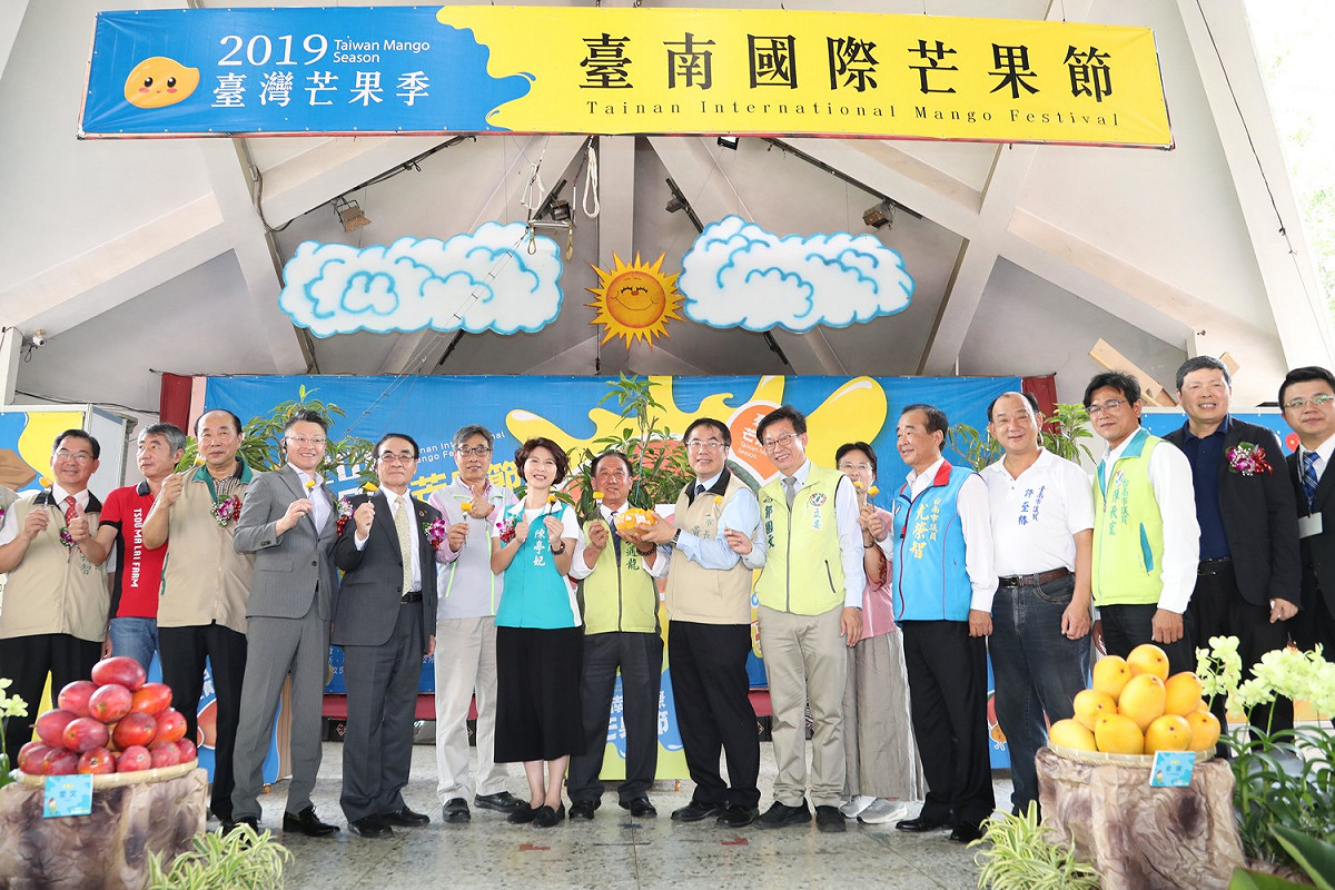 2019台灣芒果季─台南國際芒果節登場，今年以「夏日紅寶石-臺南好芒」為主題，台南市長黃偉哲歡迎全國好朋友一起來台南享受盛夏芒果好滋味。 圖：黃博郎/攝