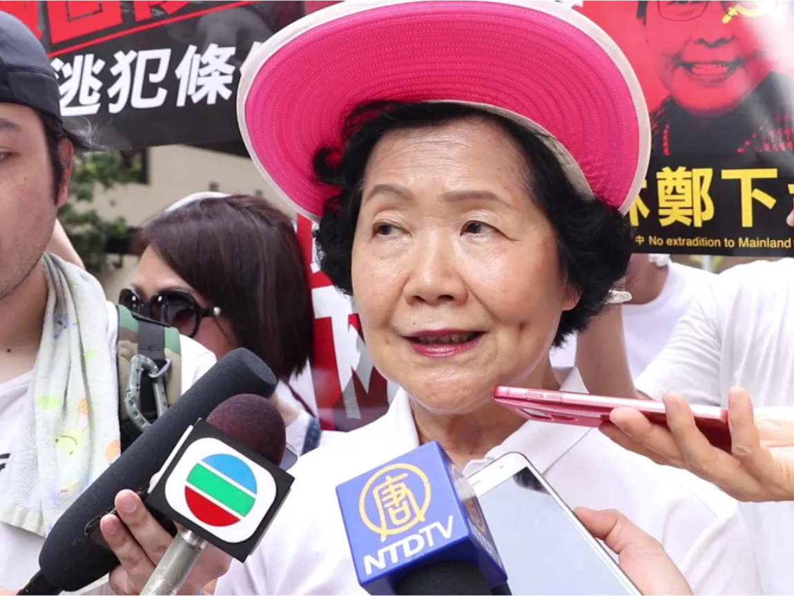綜合港媒報導，參與連署的32人中，包括香港前政務司長陳方安生（如圖）、前保安司黎慶寧、前經濟司布簡瓊（Elizabeth Bosher）、前立法局主席黃宏發等人。 圖：翻攝自Youtube