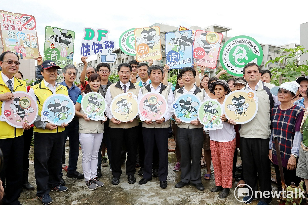 衛福部疾病管制署舉辦第二場高風險農園登革熱防治示範觀摩，邀請南區各縣市政府防疫人員，至台南市共同觀摩優良農園辦理情形。 圖：黃博郎／攝