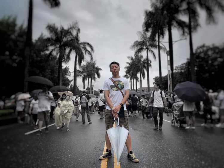 一位赴中國出差的台灣幹部，暱稱為「辛普春」。 圖：翻攝自辛普春/臉書