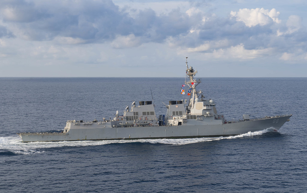 今年5月，美軍伯克級「普雷貝爾號」驅逐艦自台灣西南海域，「由南向北」航經台灣海峽。 圖：翻攝自美國海軍官網