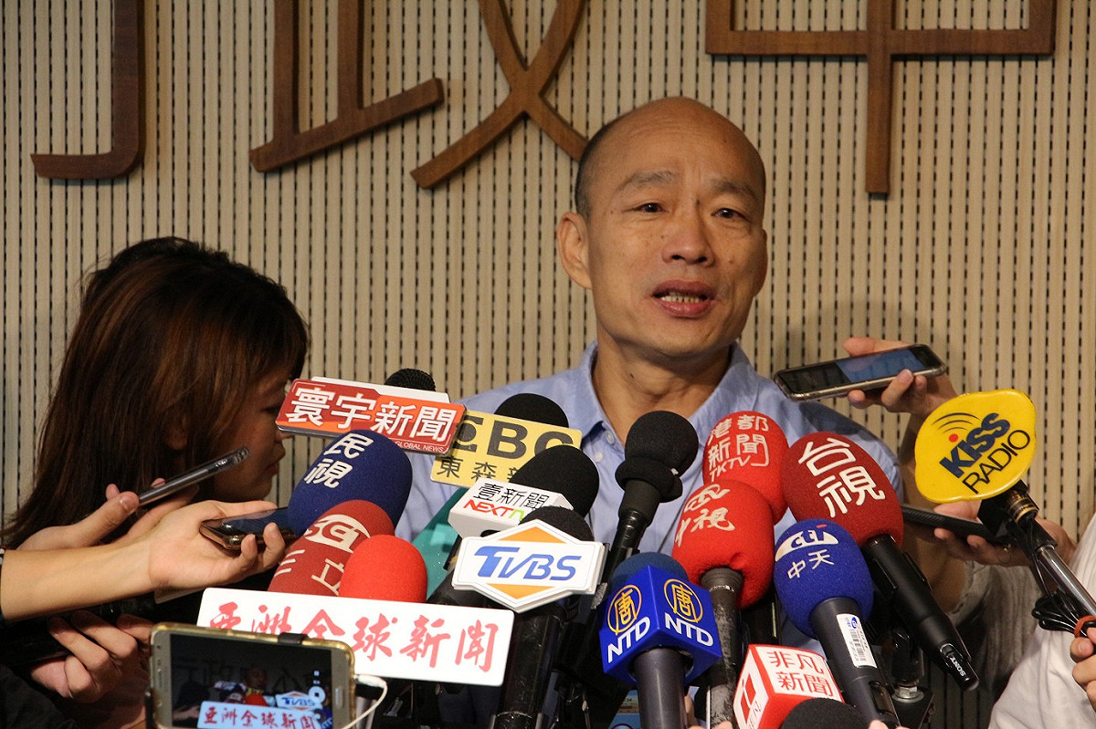 韓國瑜對盧秀燕預算也被卡感同身受。 圖：高雄市政府／提供（資料照片）
