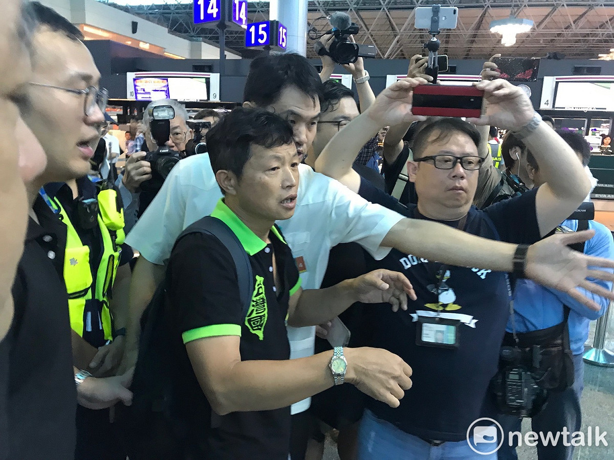 台灣國辦公室主任陳峻涵被請離開。 圖：周煊惠 ／攝
