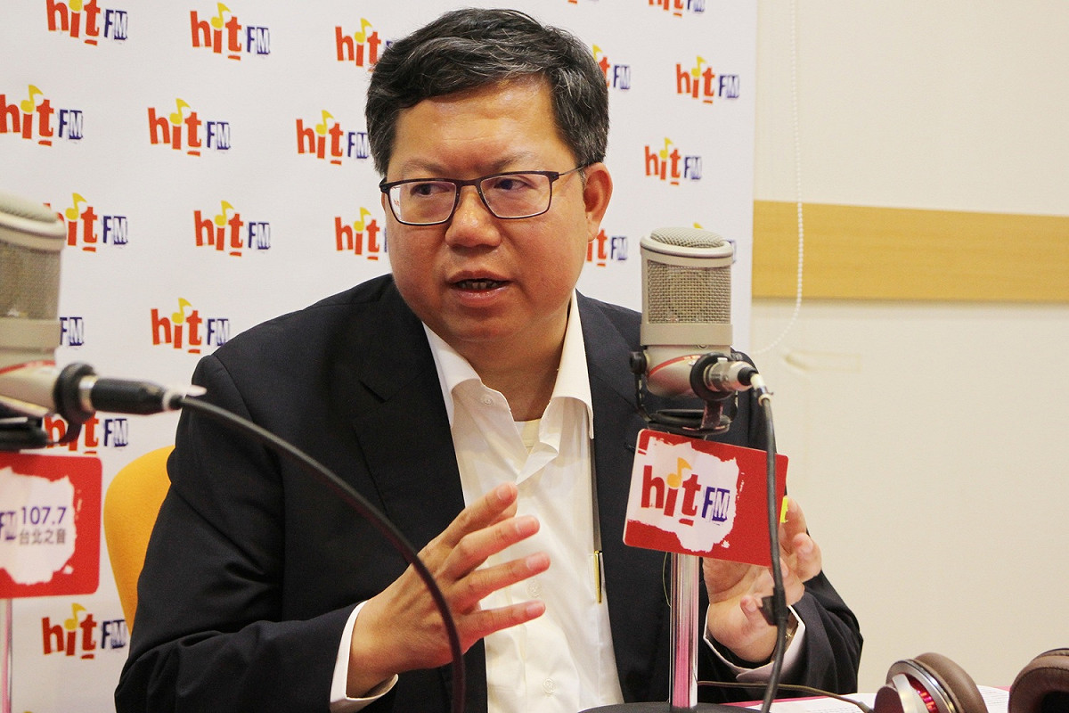 鄭文燦認為，不管總統參選人的出發典為何，降低年輕家庭負擔是對的，「但要提國家財政可以長期支持的政策」。 圖：「Hit Fm《周玉蔻嗆新聞》製作單位/提供