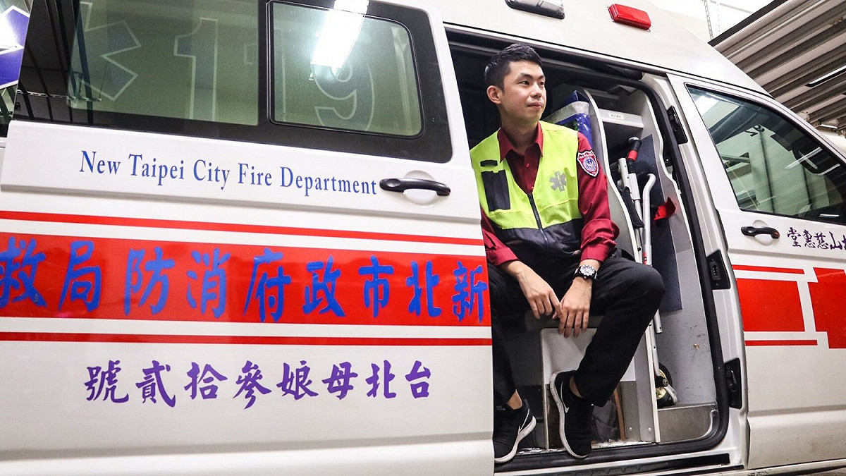 線上119救護技術員羅光廷。 圖：翻攝羅光廷的凝視 攝影X救護臉書