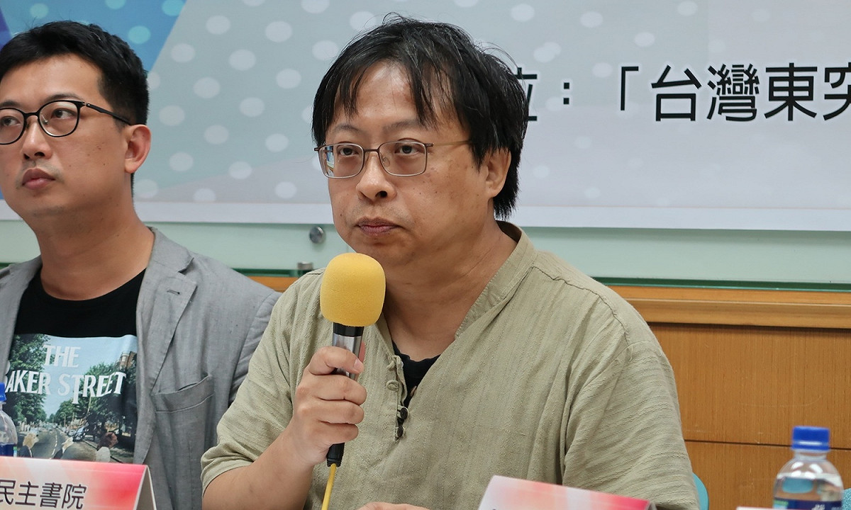 華人民主書院董事曾建元。 圖：林朝億/攝