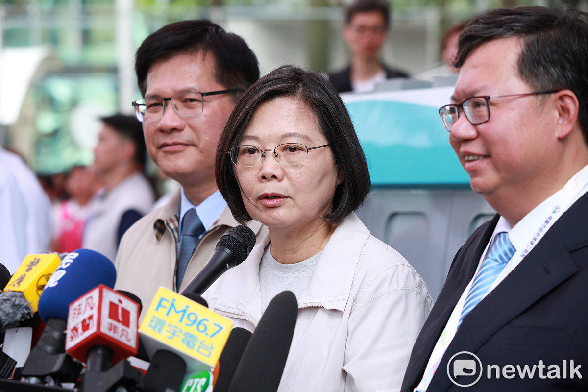 總統蔡英文強調，兩岸事務是中央的職權，涉及政治或公權力的事務必須要經過中央授權，而中央唯一的授權機構就是海基會。 圖：林昀真／攝