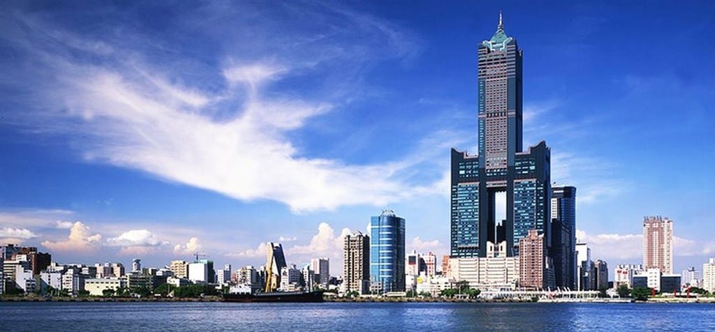 高雄地標85大樓君鴻酒店歇業，高市經發局5日證實由海霸王集團二代經營者莊自立掛名負責人的凱德唐公司標下。（圖取自facebook.com/85SkyTowerHotel） 圖 : 翻攝自facebook.com/85SkyTowerHotel