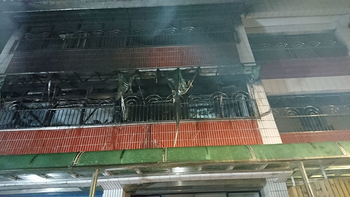 新北市石碇區南勢坑的台北靈糧堂石碇禱告園半夜發生火警，造成2死3傷。 圖/新北市消防局提供
