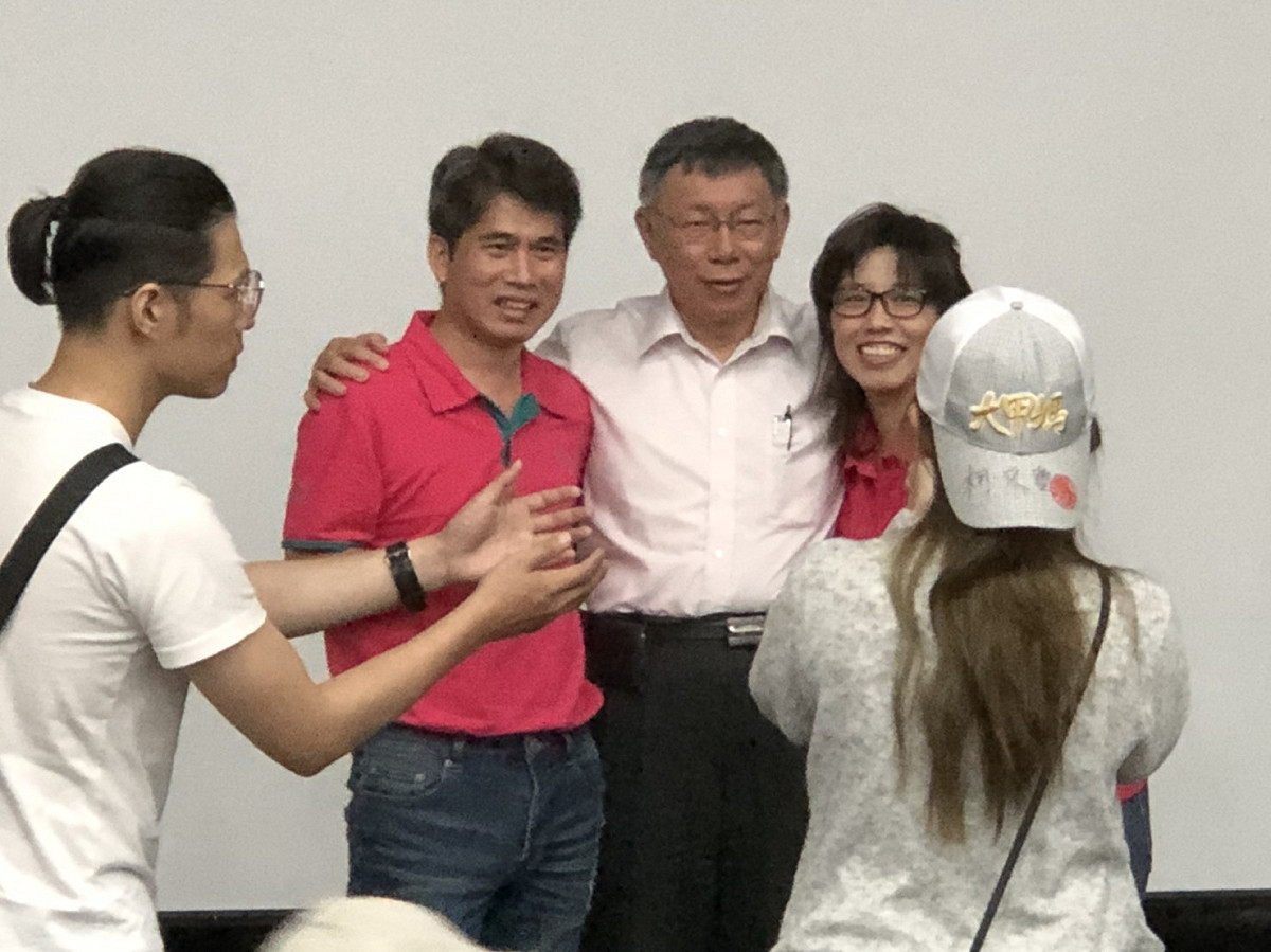台北市長柯文哲應成大EMBA校友會邀請赴成大演講。（黃博郎攝）