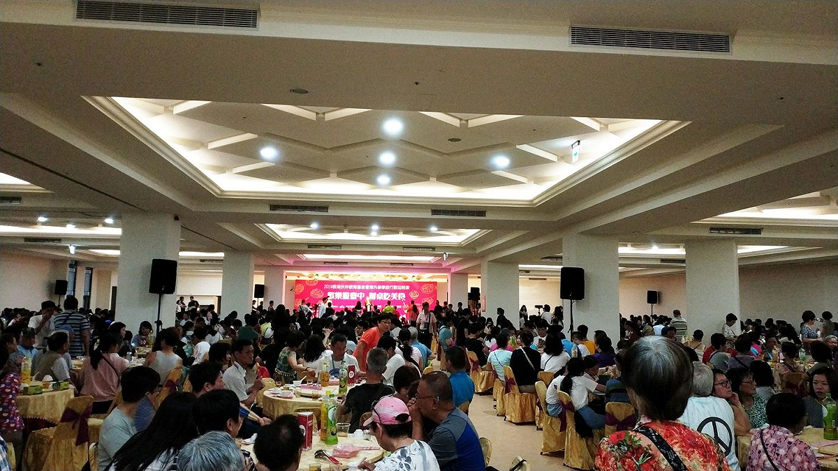 香港學生品嘗海線美食。 圖：台中市觀旅局/提供