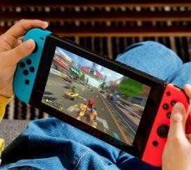 日商任天堂稱為了「分散風險」，決定將Switch遊戲機在中國的部分生產線，轉移到越南。 圖：翻攝自任天堂官網